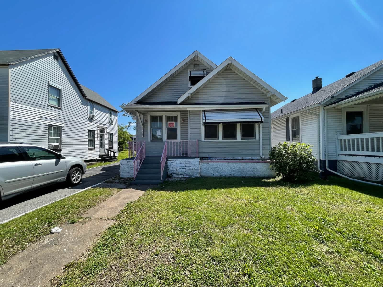 Single Family Home 2BR 1BA — 3004 Myrtle Ave, Granite City, IL