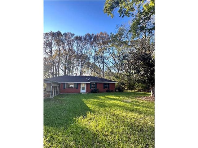 Photograph of 124 Cliff Mitchell Rd, Picayune, MS 39466