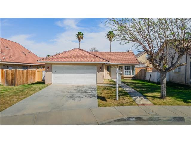 Photograph of 36806 Meadowview Ct, Palmdale, CA 93552