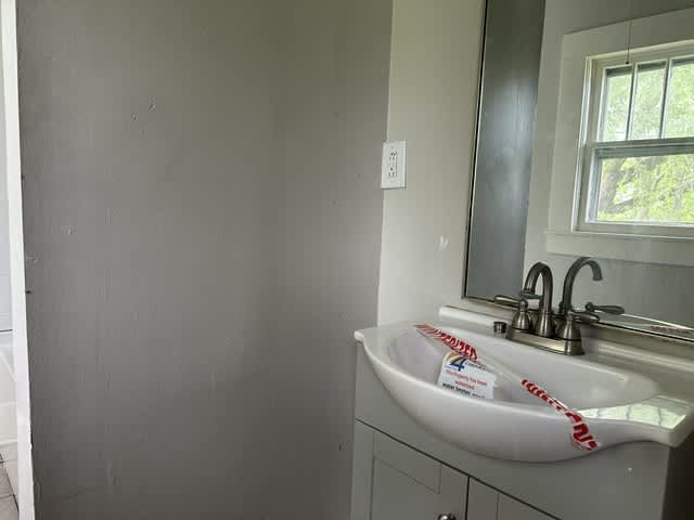 812 W Nelson St photo