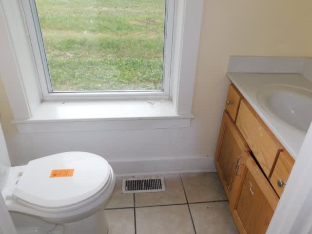 329 Holmes St photo