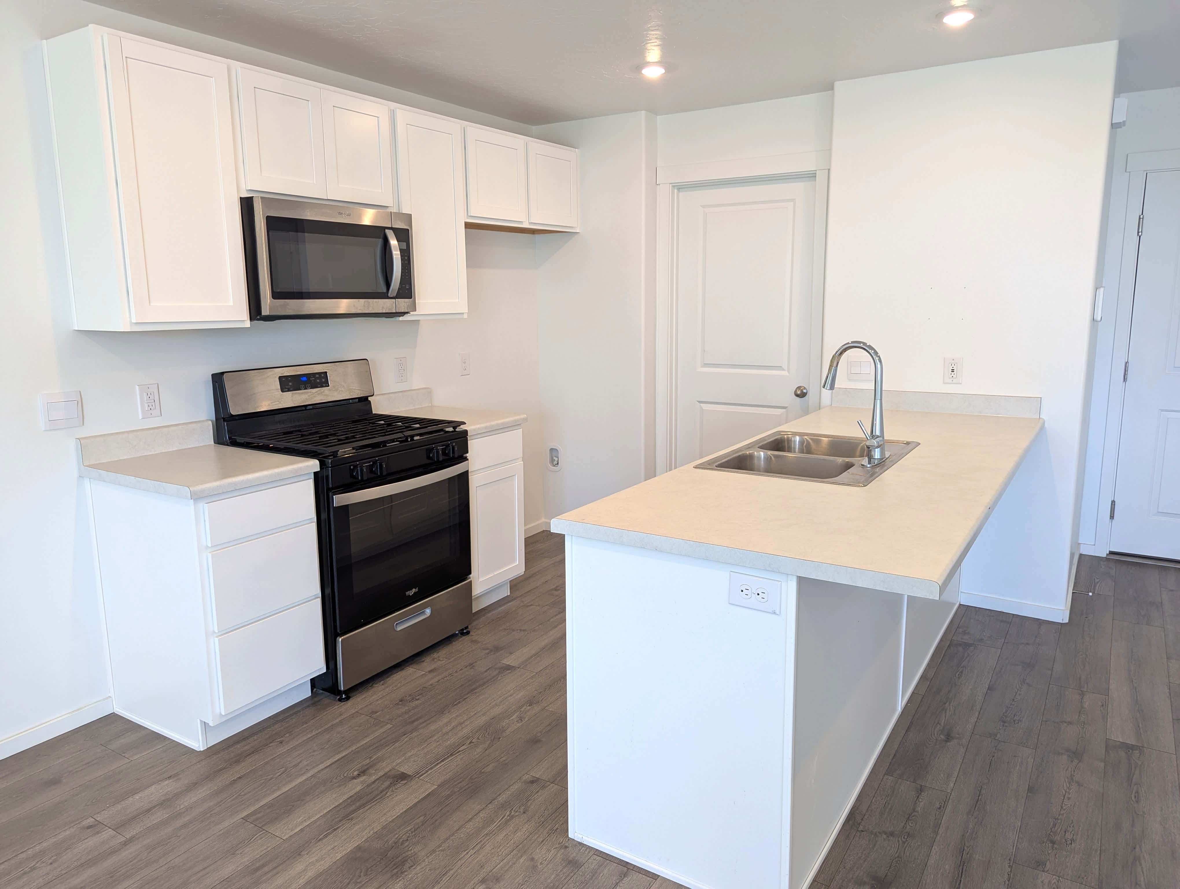 205 Serenity Ave E photo