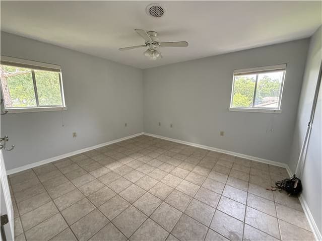 2127 Middle Dr photo