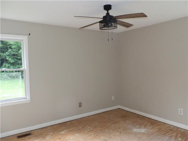 51 Jennifer Ln photo