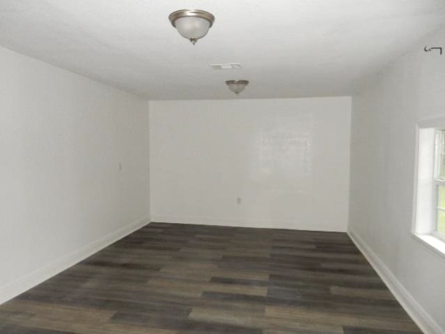 403 Klondyke St photo