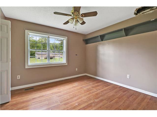 106 Willow Creek Rd photo