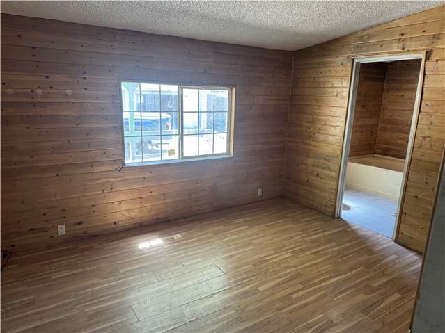 31360 Road 416 photo