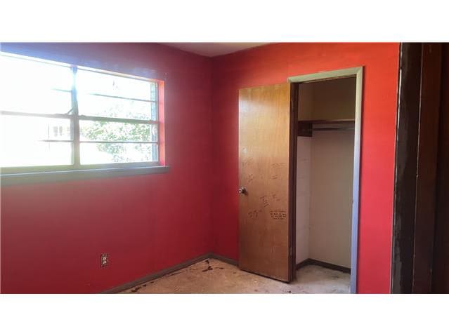 613 Gavins St photo