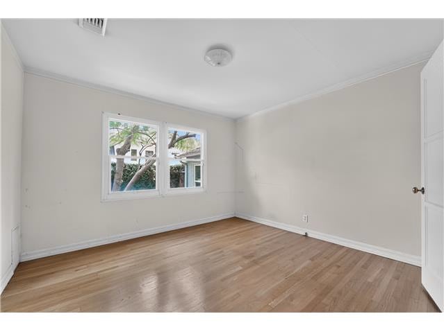 2201 E Glenoaks Blvd photo