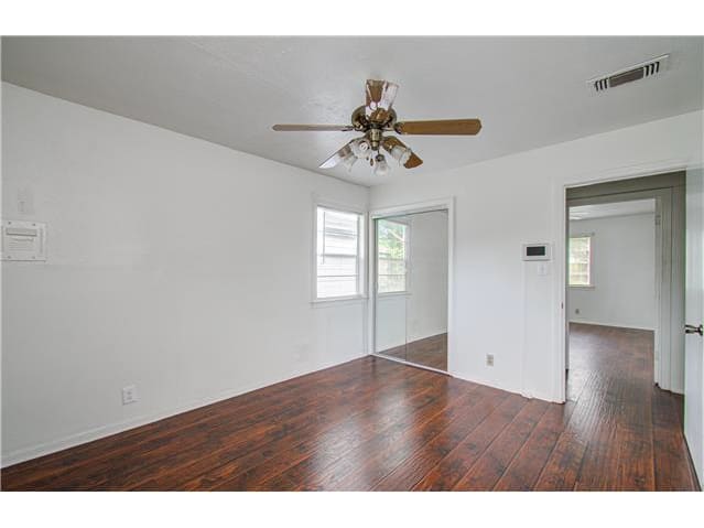 3326 Proswimmer St photo