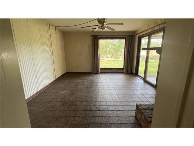 203 Dahlia Dr photo