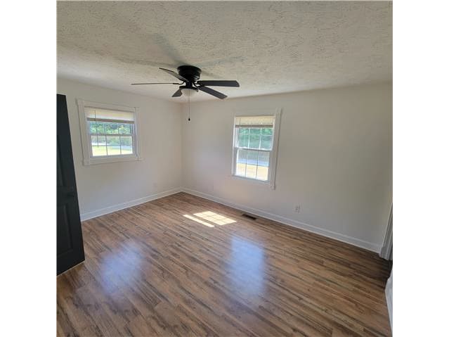 143 Wade Rd photo