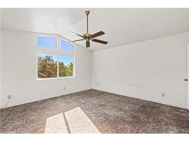 2243 N Maple Ave photo