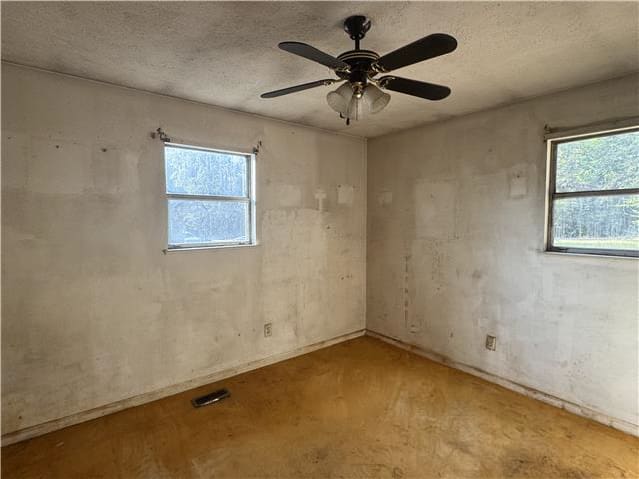 8 W Haynes St photo