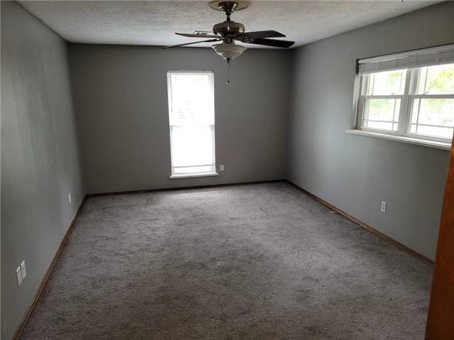 1301 Ne Quail Creek Circle photo