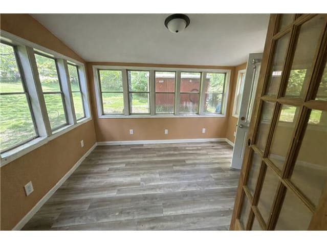 109 College St photo