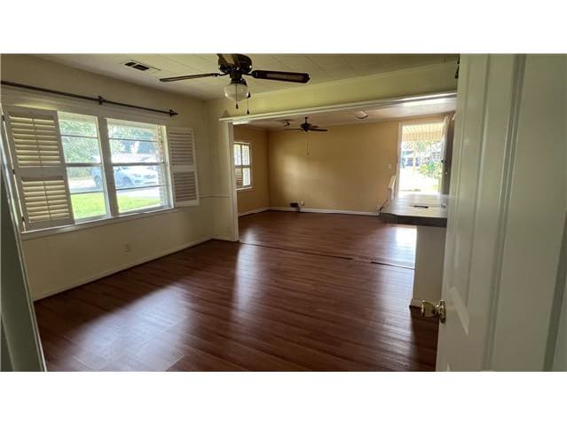 203 Dahlia Dr photo