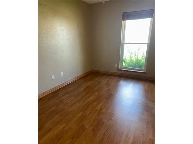 96 River Point Dr photo