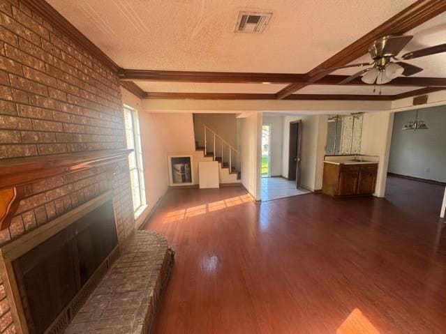 100 Denier Dr photo