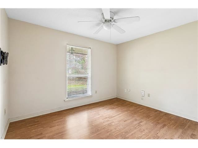 1446 Joan St photo