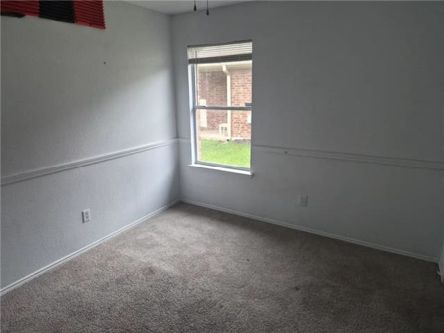 211 Waterlily Way photo