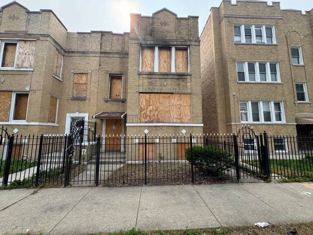 1136 N Lawndale Ave