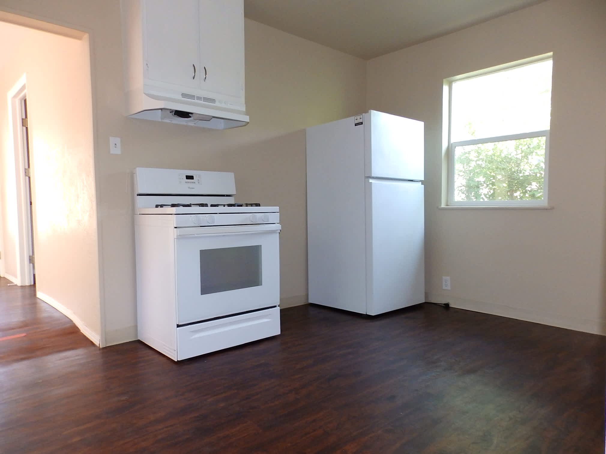 1708 Claremont Aven photo
