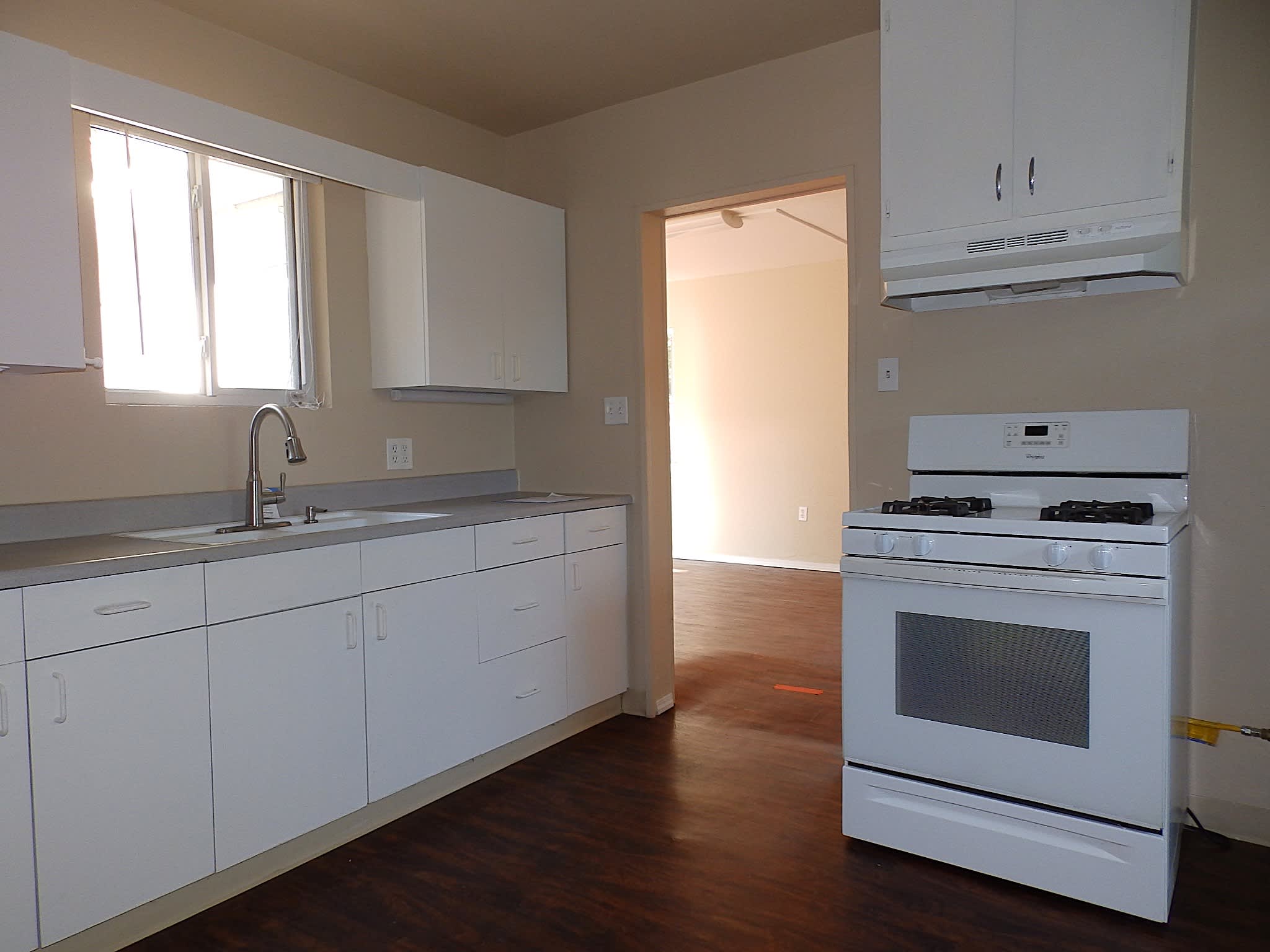 1708 Claremont Aven photo