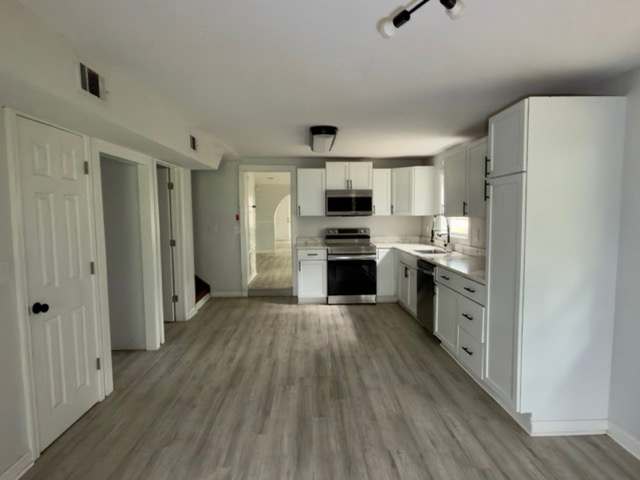 630 Bailey Dr photo