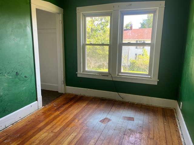 104 Lafayette Ave photo