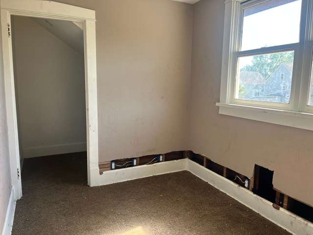 104 Lafayette Ave photo
