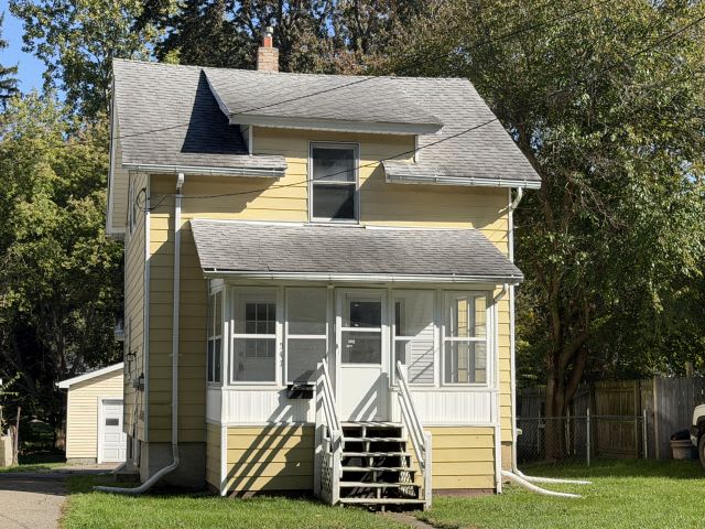 547 Seymour Ave