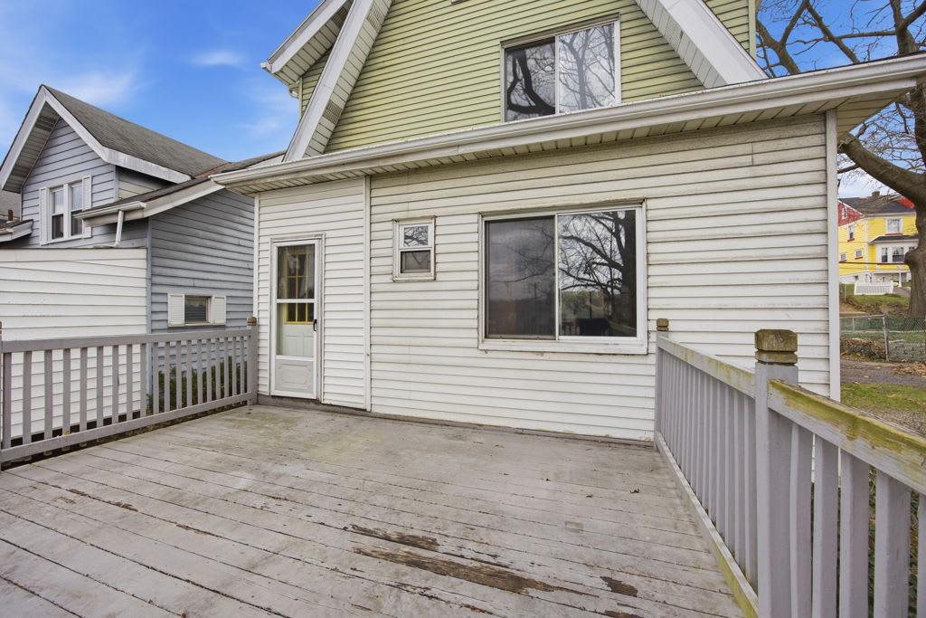 810 Jackman Ave photo