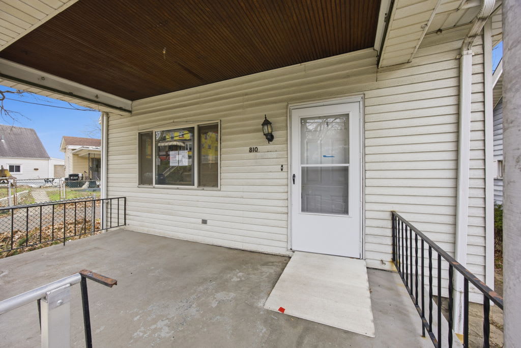 810 Jackman Ave photo