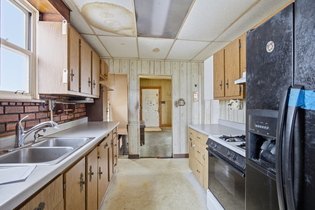 810 Jackman Ave photo
