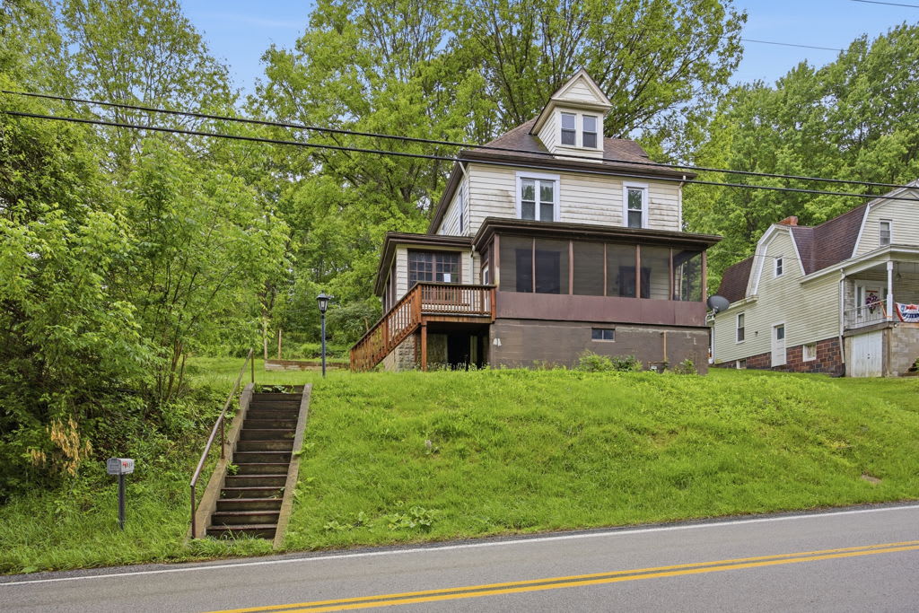 989 Brownstown Rd photo
