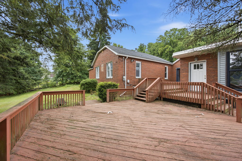 1664 Fawcett Ave photo
