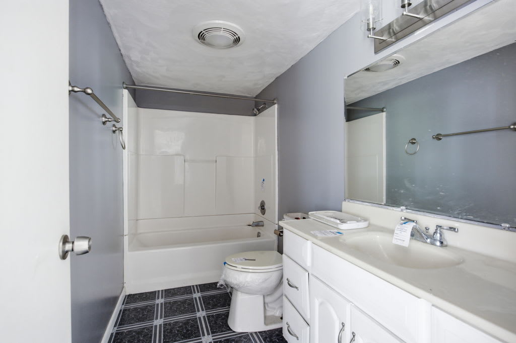1664 Fawcett Ave photo