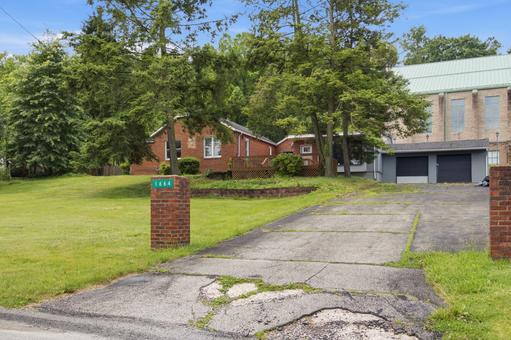 1664 Fawcett Ave photo