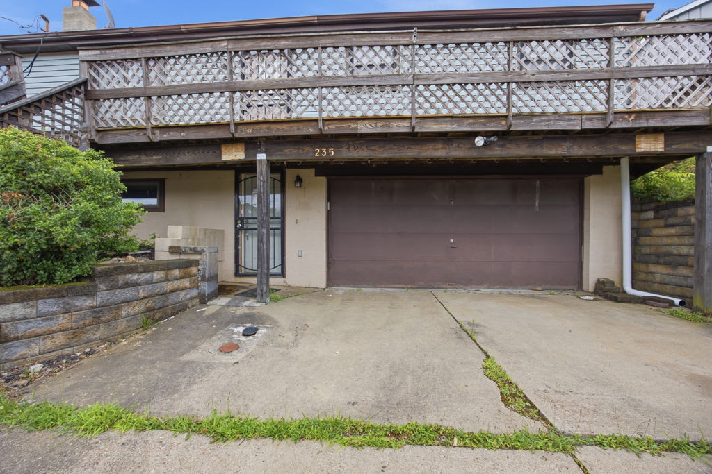 235 Grant Ave photo