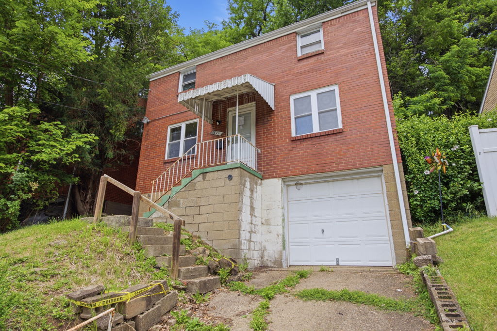 1391 Laketon Rd photo