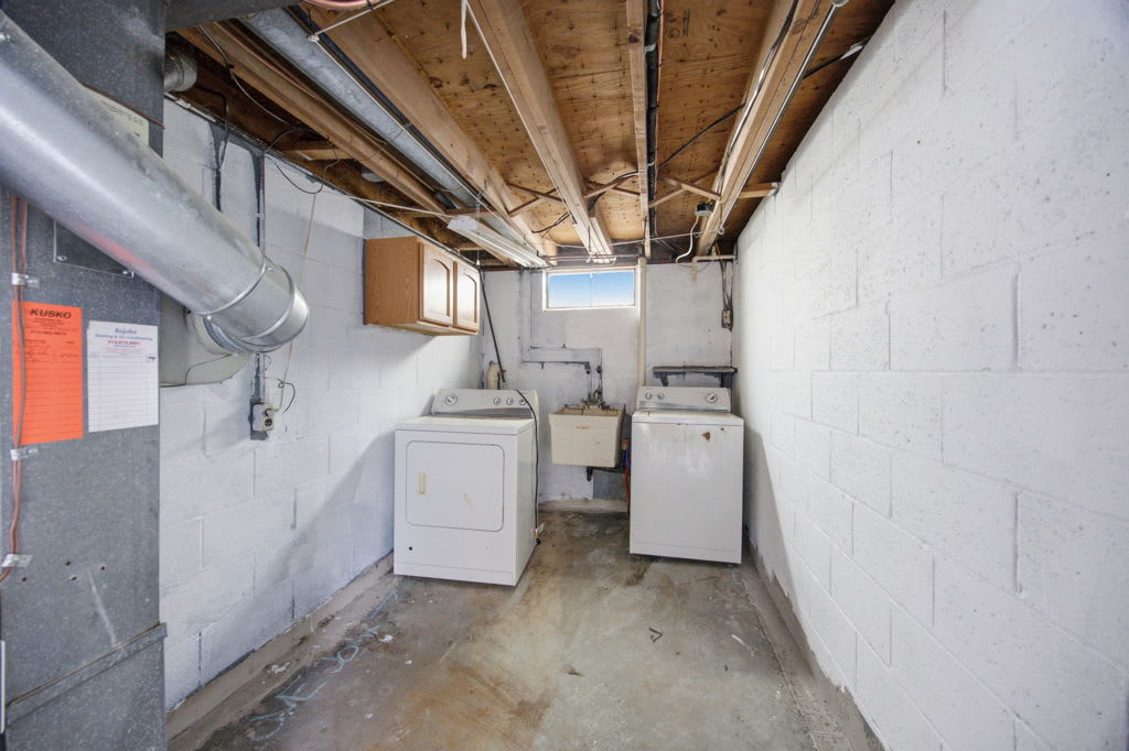 406 Rhodes Ave photo