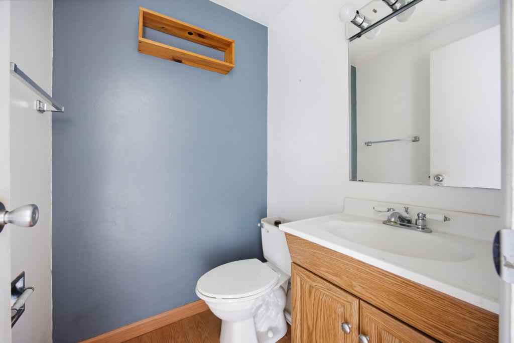 406 Rhodes Ave photo