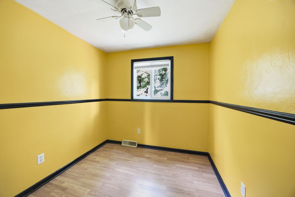 406 Rhodes Ave photo