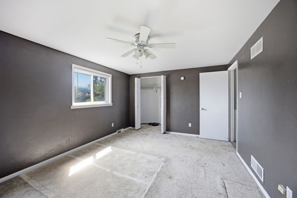 406 Rhodes Ave photo