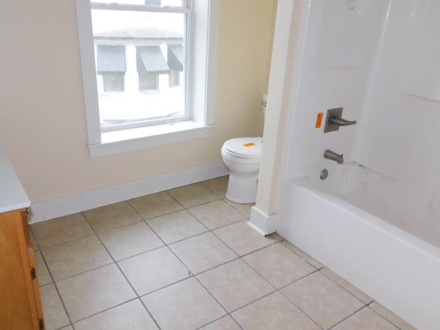 329 Holmes St photo