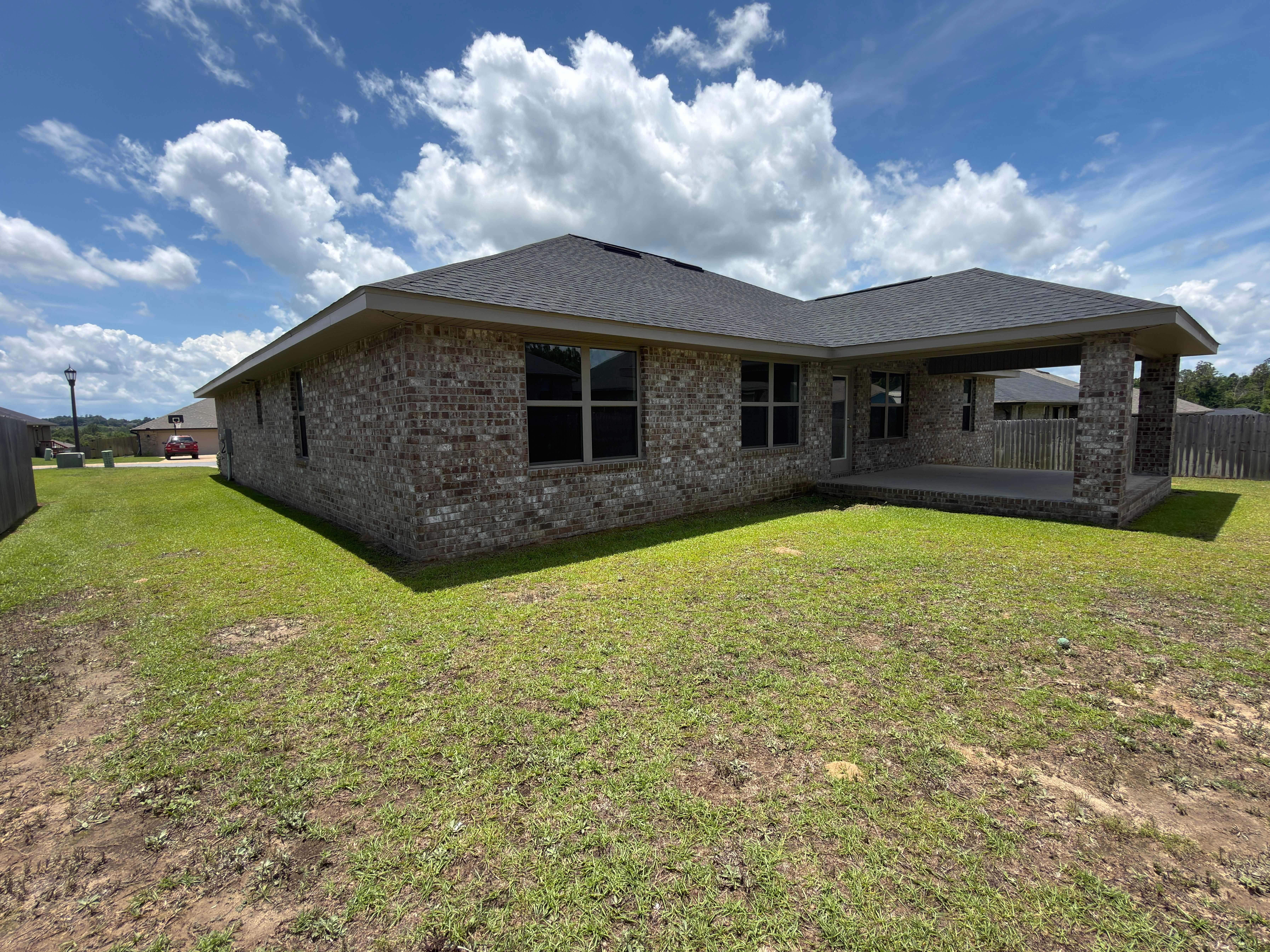 2112 Queen St photo