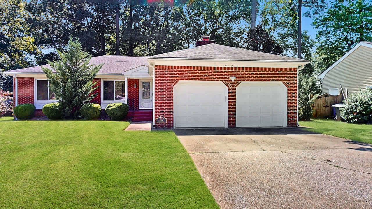 Single Family Home 4BR 2BA — 714 Galahad Dr, Newport News, VA