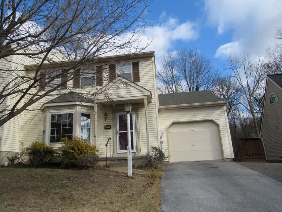 HUD Home — 65 Mill Pond Dr, Lancaster, PA 17603 — photo 1