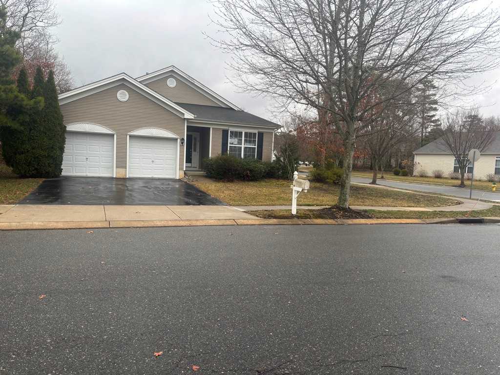 HUD Home — 8 Manchester St, Galloway, NJ 08205 — photo 1